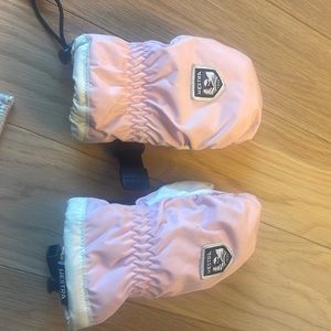 Kids size 3 Hestra ski gloves